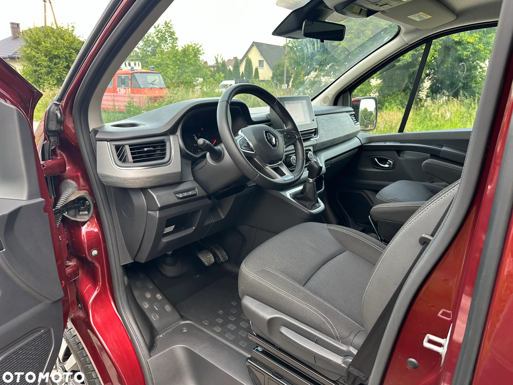 Renault Trafic - 10