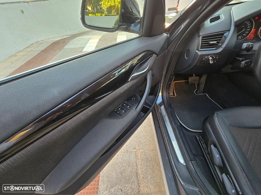 BMW X1 18 d sDrive Auto xLine - 15