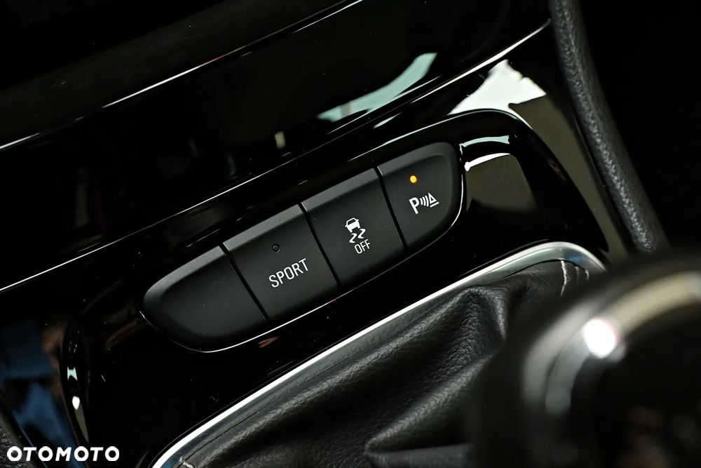 Opel Astra 1.4 Turbo Active - 32