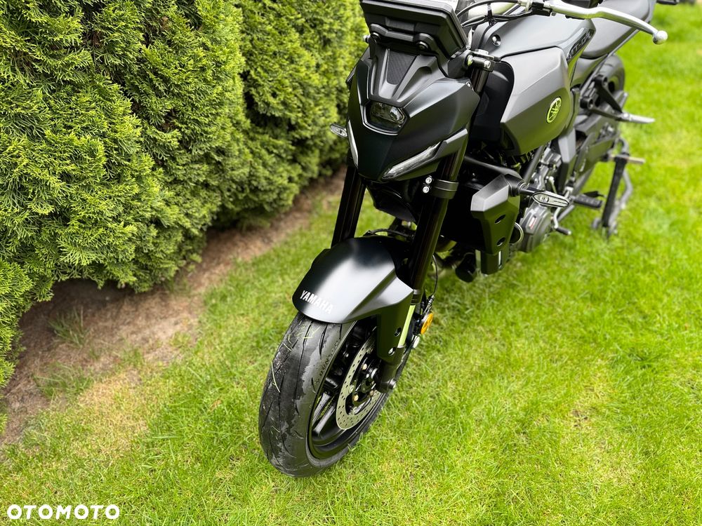 Yamaha MT - 6