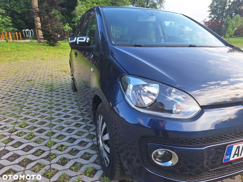 Volkswagen up! United - 20
