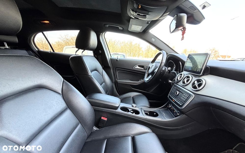 Mercedes-Benz GLA 250 4-Matic - 20