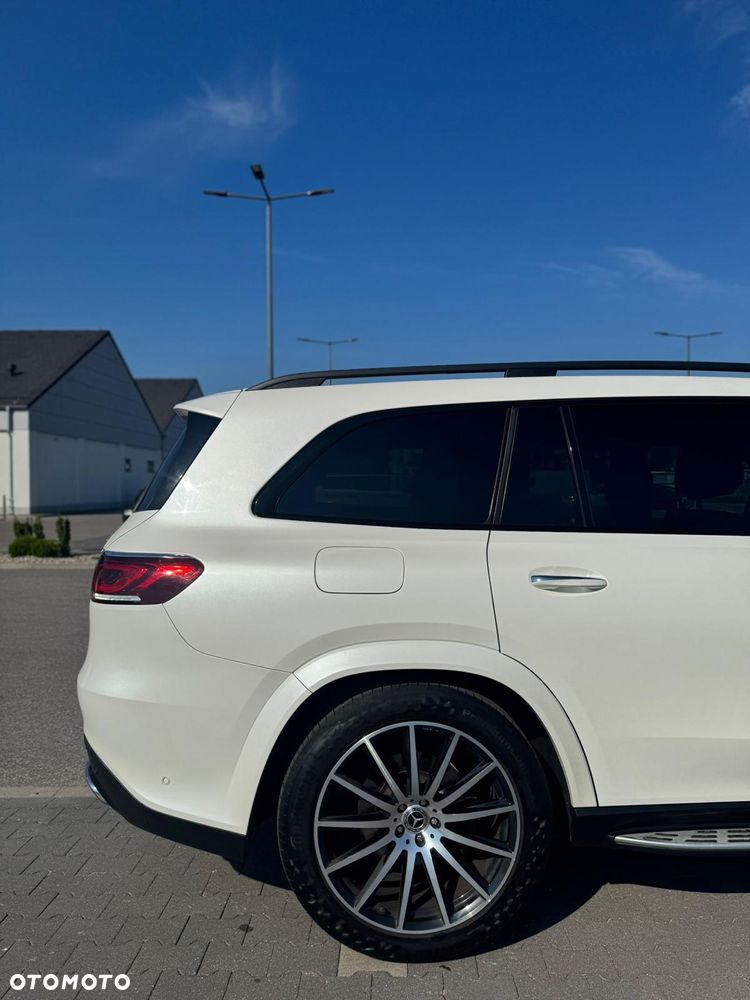 Mercedes-Benz GLS - 33