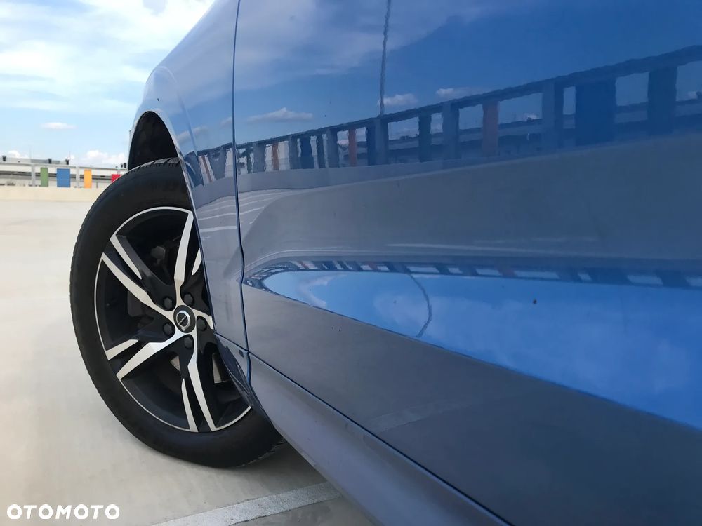 Volvo XC 60 T4 R-Design - 19