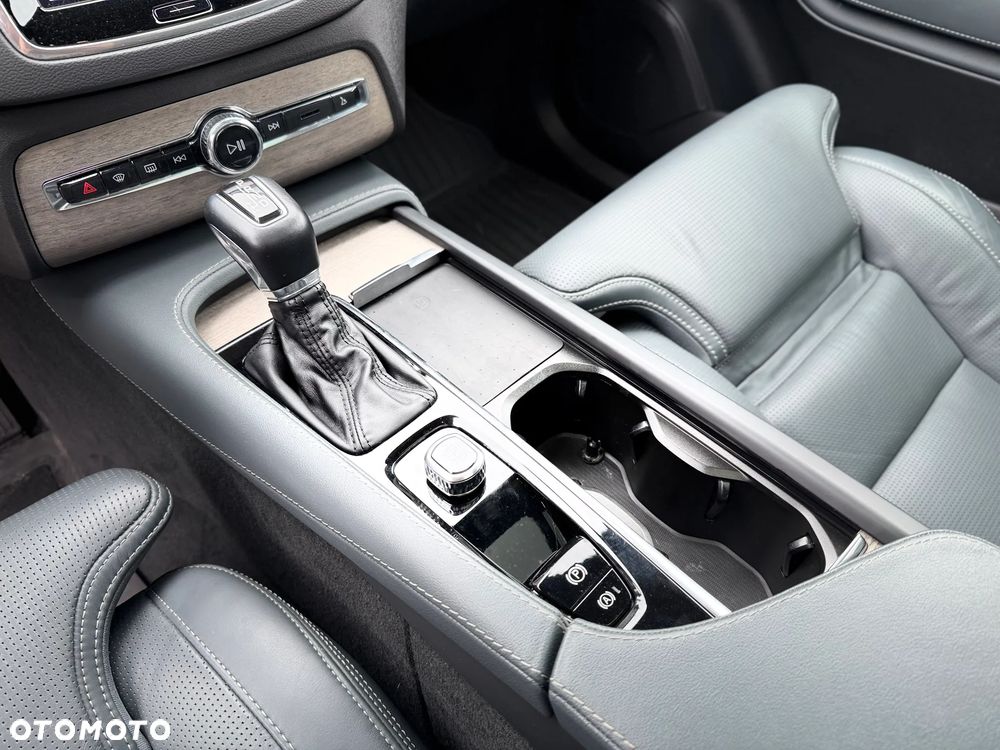 Volvo XC 90 T6 AWD Geartronic Inscription - 34