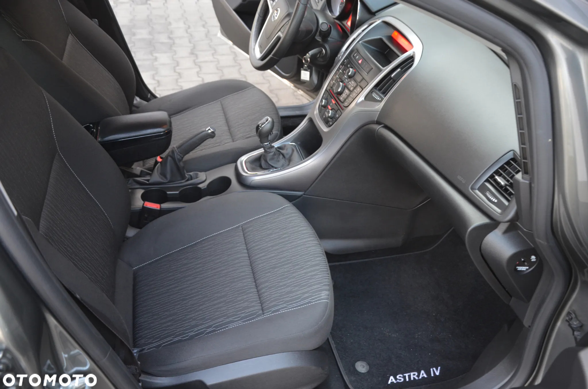 Opel Astra - 14