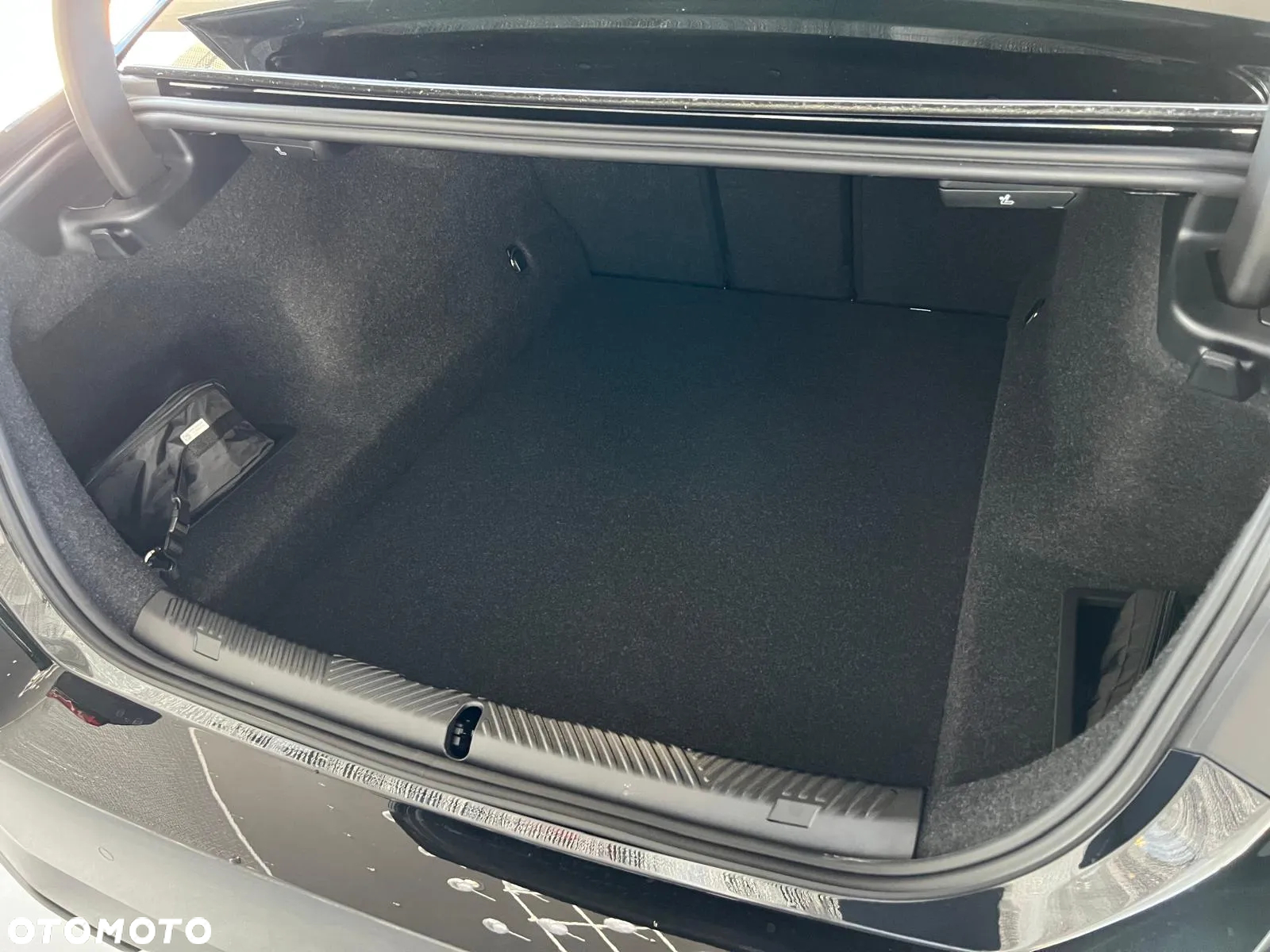 BMW Seria 5 520d xDrive mHEV - 23