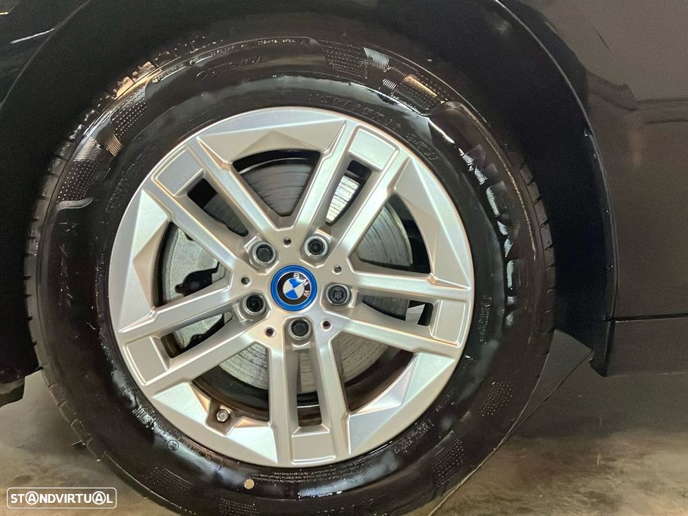 BMW 225xe Active Tourer - 9