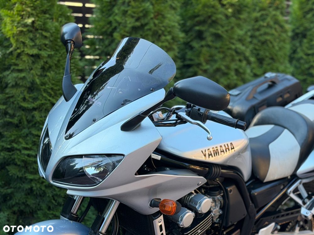 Yamaha FZS - 18