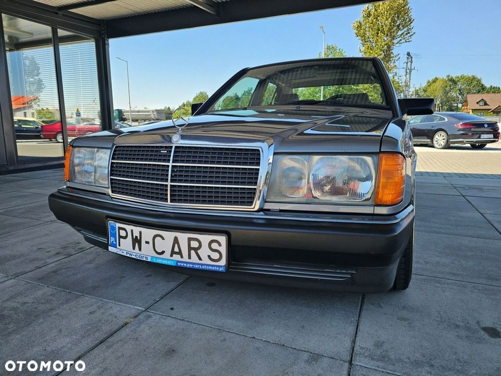 Mercedes-Benz W201 (190) - 7