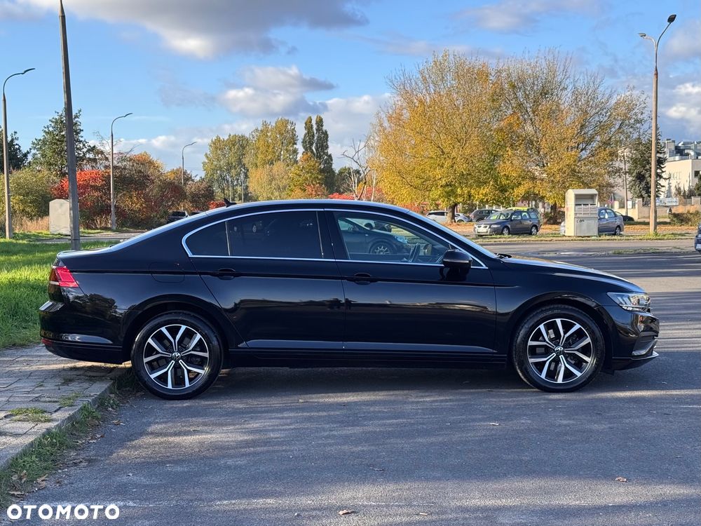 Volkswagen Passat 2021 photo 5