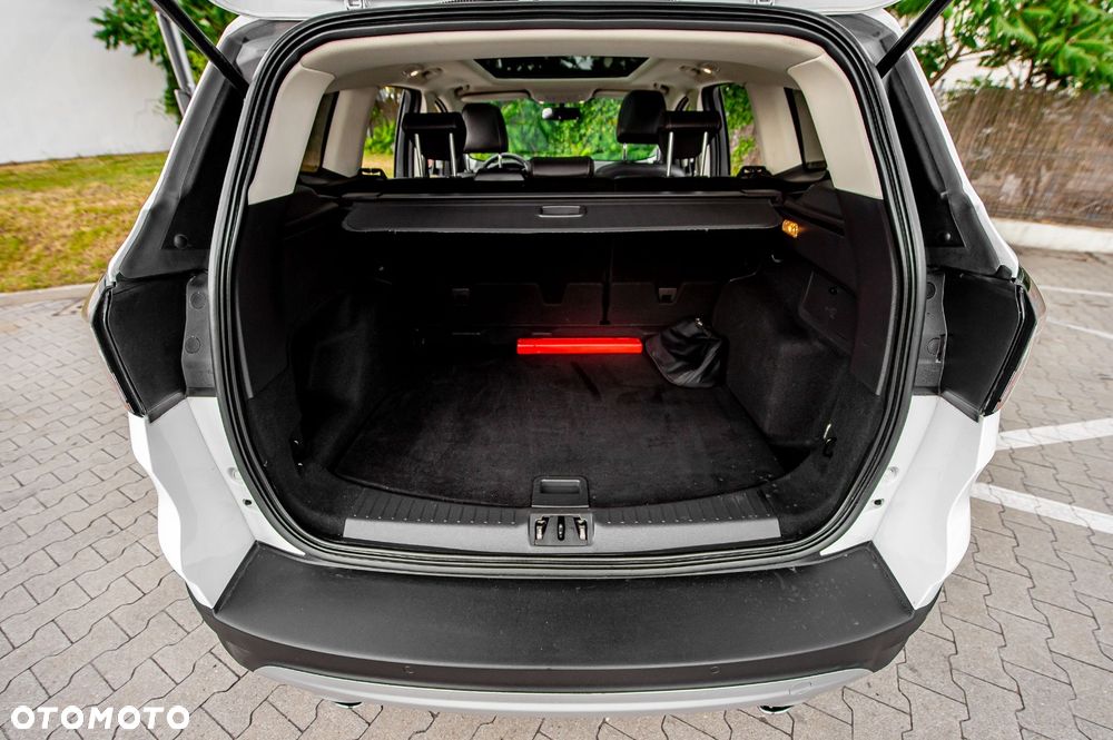 Ford Kuga 1.5 EcoBoost 4x4 Titanium - 39