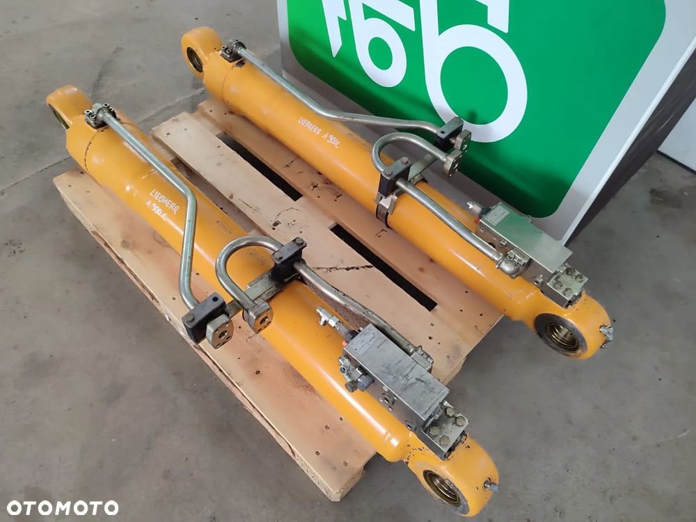 Siłownik hydrauliczny   9284408  Liebherr A 900 C - 2