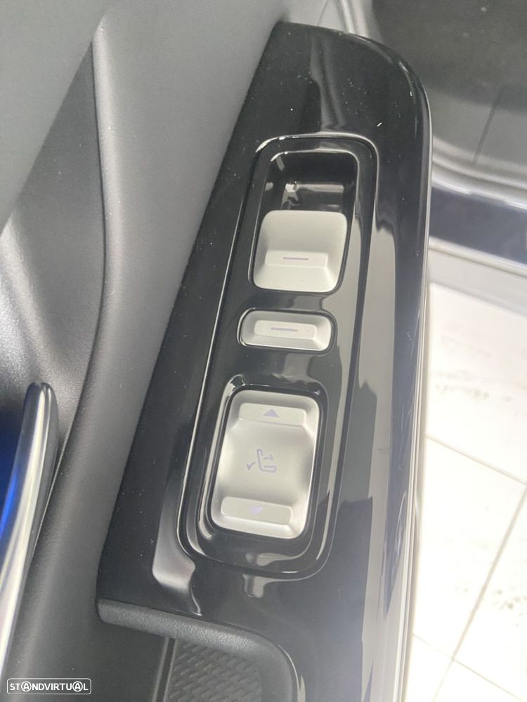 Xpeng G9 - 16