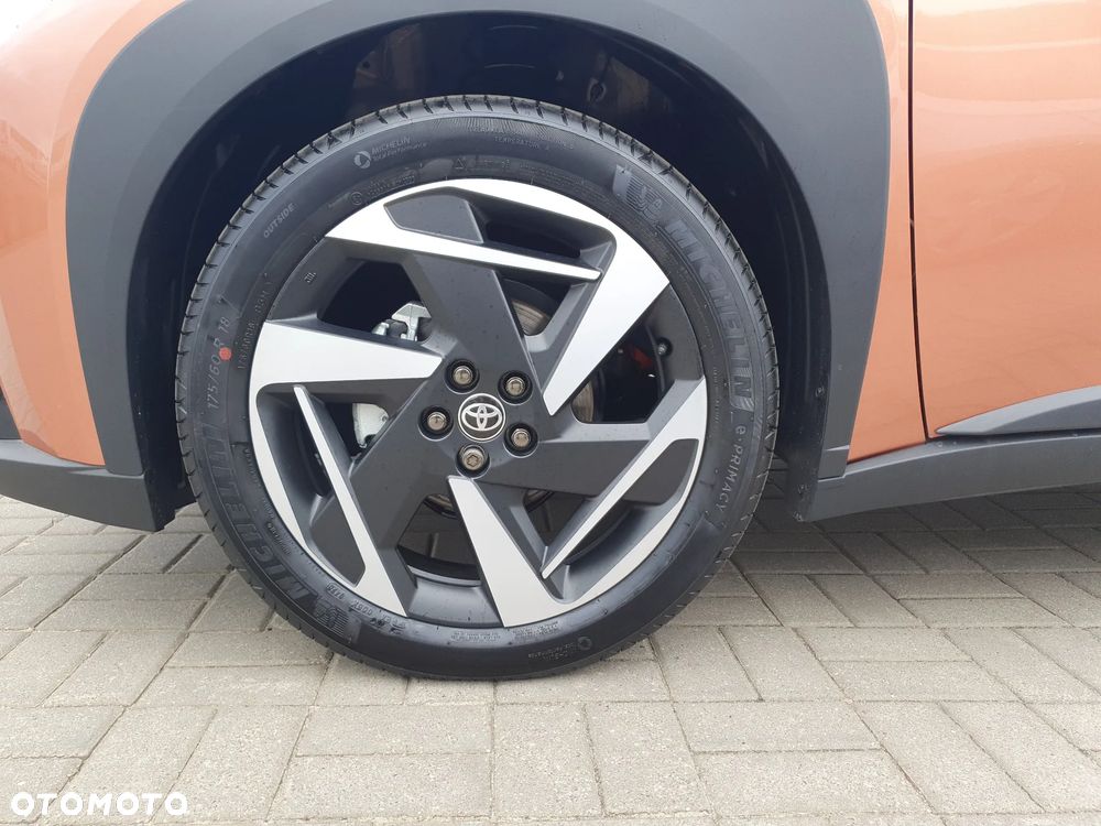 Toyota Aygo X Hybrid 1.5 Style e-CVT - 16