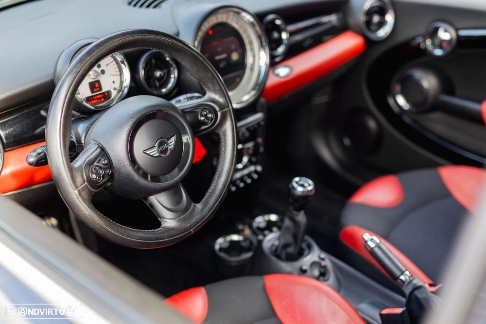 MINI 3 Portas Cooper SD - 14