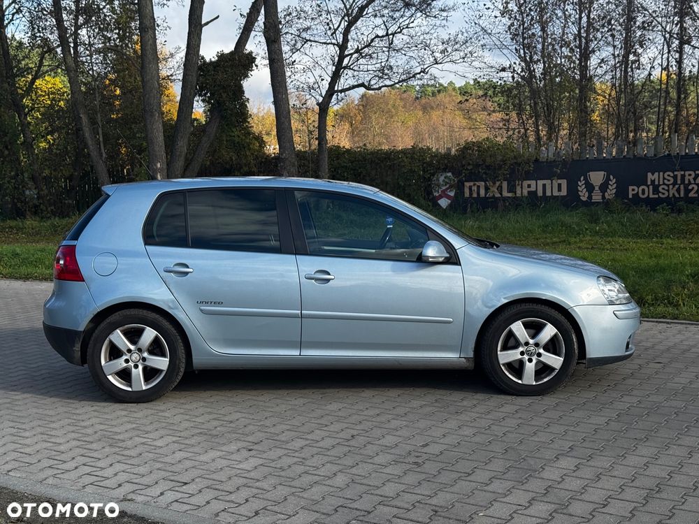 Volkswagen Golf 1.4 TSI DSG United - 5