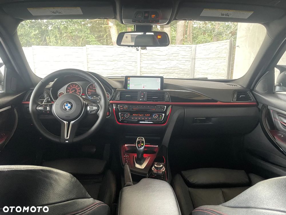 BMW Seria 3 335i Sport Line - 13