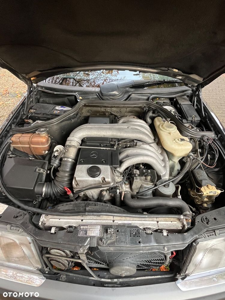 Mercedes-Benz W124 (1984-1993) - 28