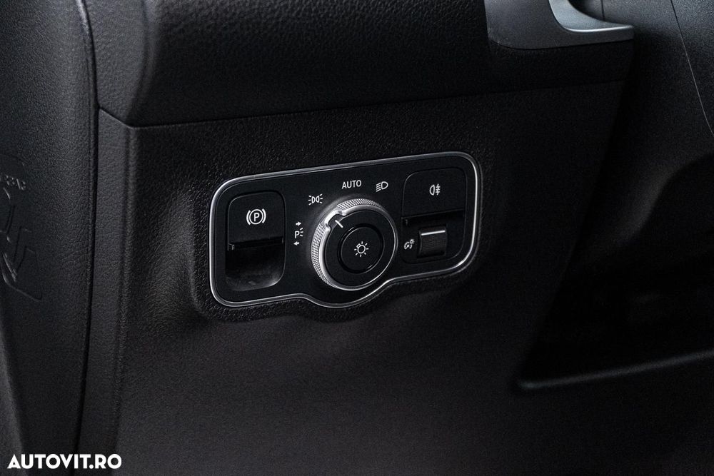 Mercedes-Benz GLB 250 4MATIC Aut. - 28