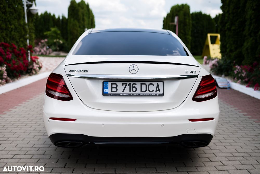 Mercedes-Benz E - 4