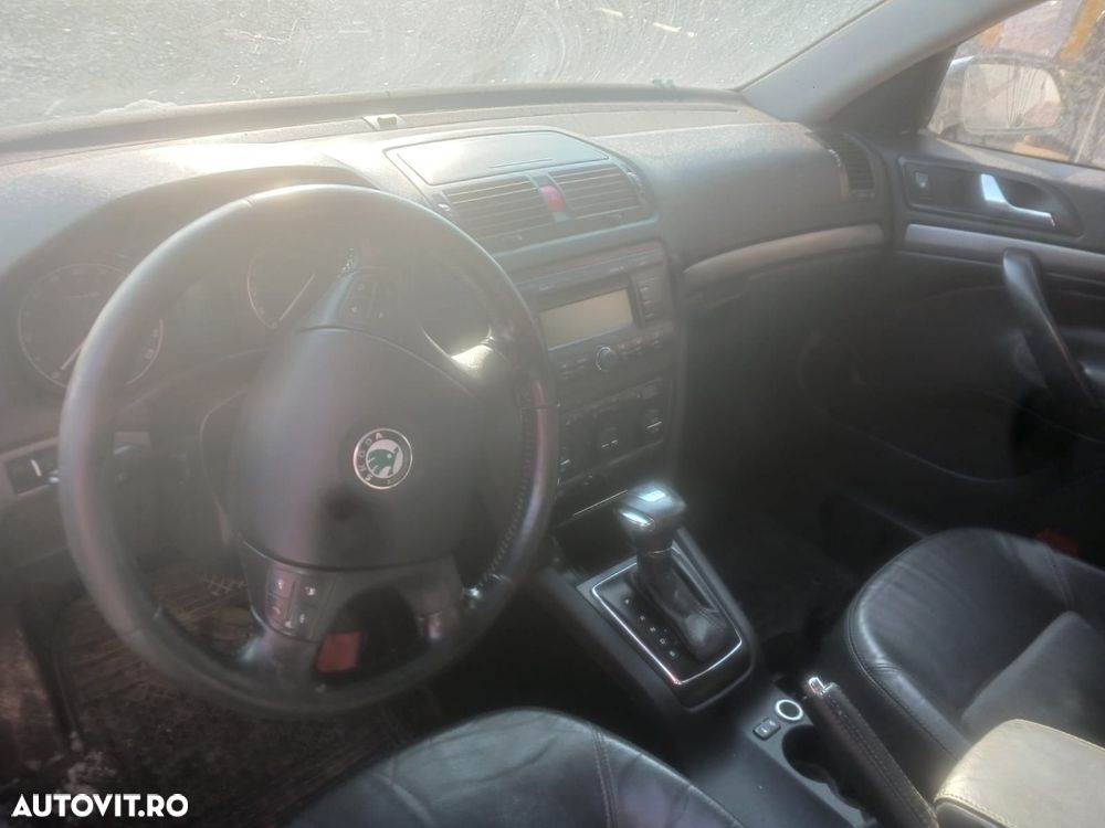 Maner interior stanga spate 1Z0839247 Skoda Octavia 2 [2004 - 2008] 2 - 6