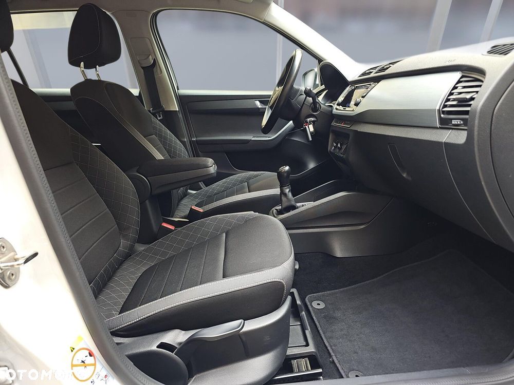 Skoda Fabia 1.0 TSI Ambition - 10