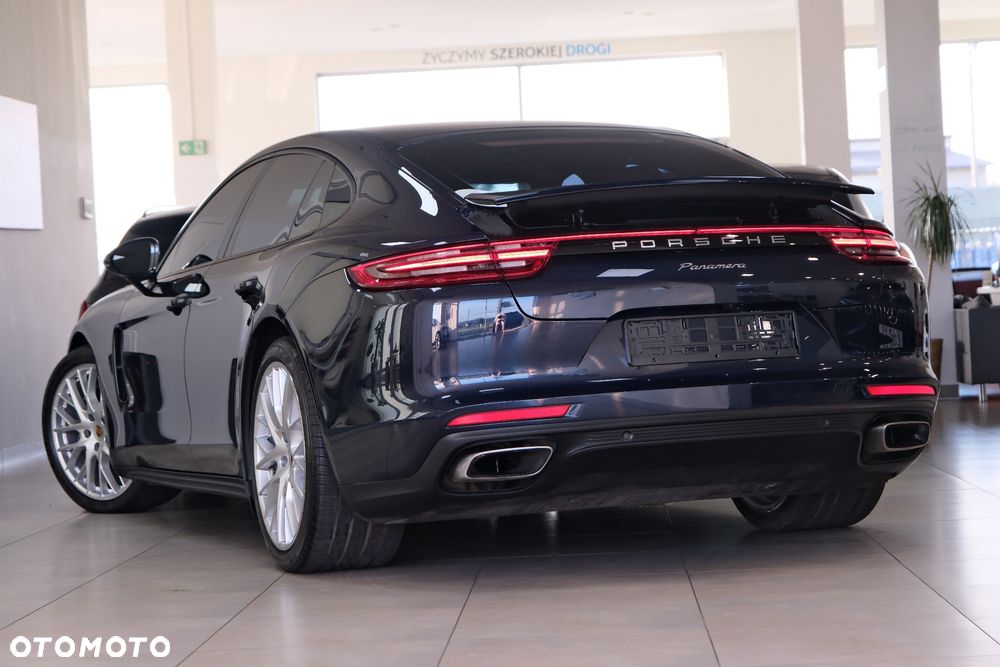 Porsche Panamera - 14