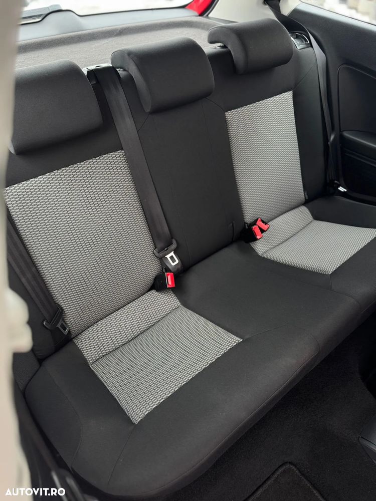 Volkswagen Polo - 28