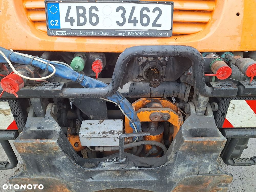 Versalift Unimog U400 4X4+ Stratos B30 24 Valn + Shmidt Kl V32 - 37