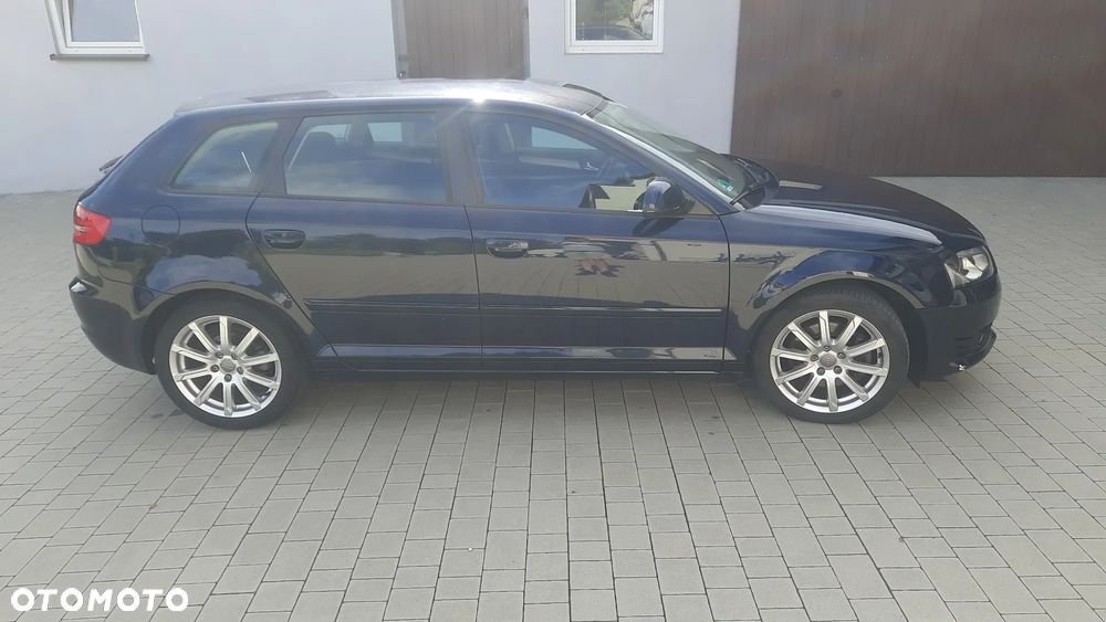 Audi A3 Sportback 2.0 TDI DPF Ambition - 9
