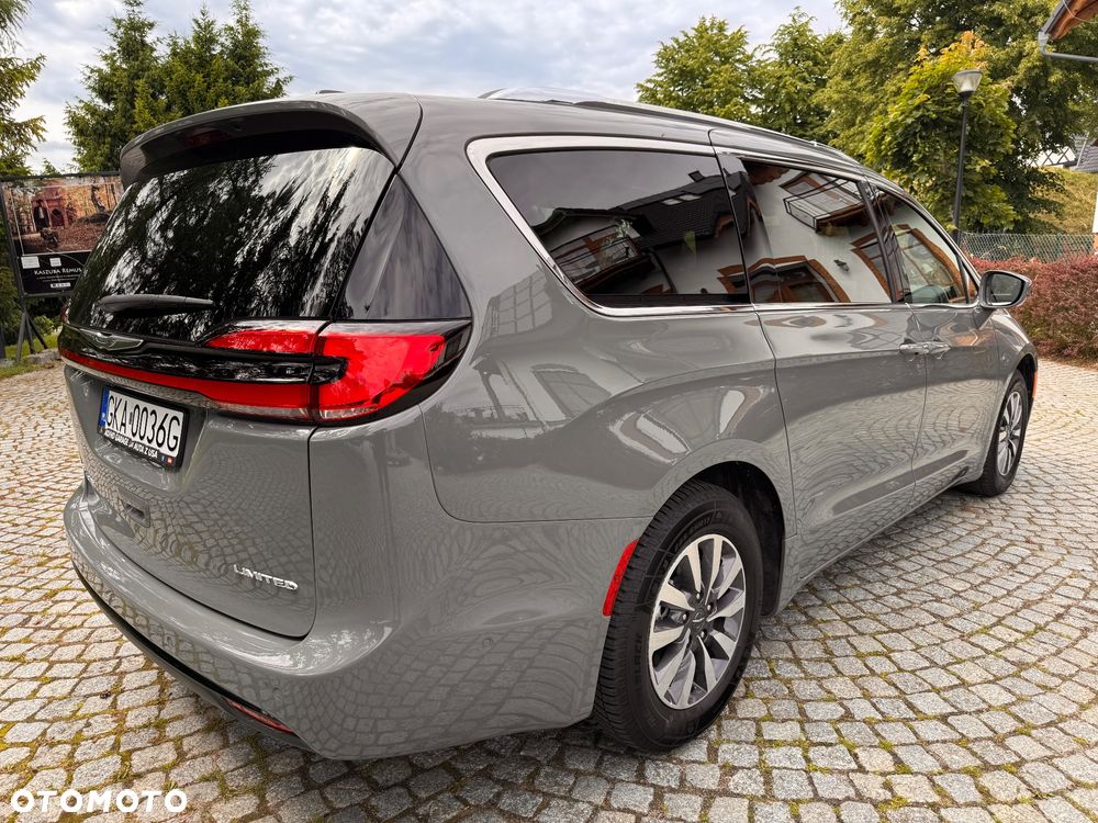 Chrysler Pacifica - 13