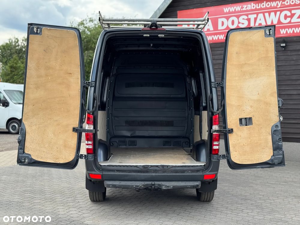 Mercedes-Benz SPRINTER 319 - 8
