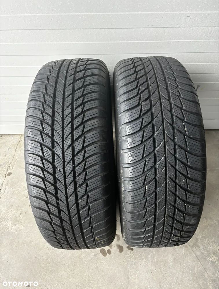 Opony zimowe Bridgestone Blizzak LM001 - 205/60R16 92H AO - 2 sztuki