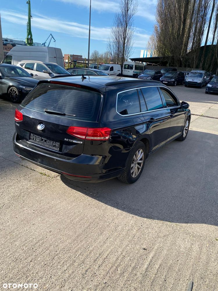 Volkswagen Passat 2.0 TDI (BlueMotion Technology) Comfortline - 3