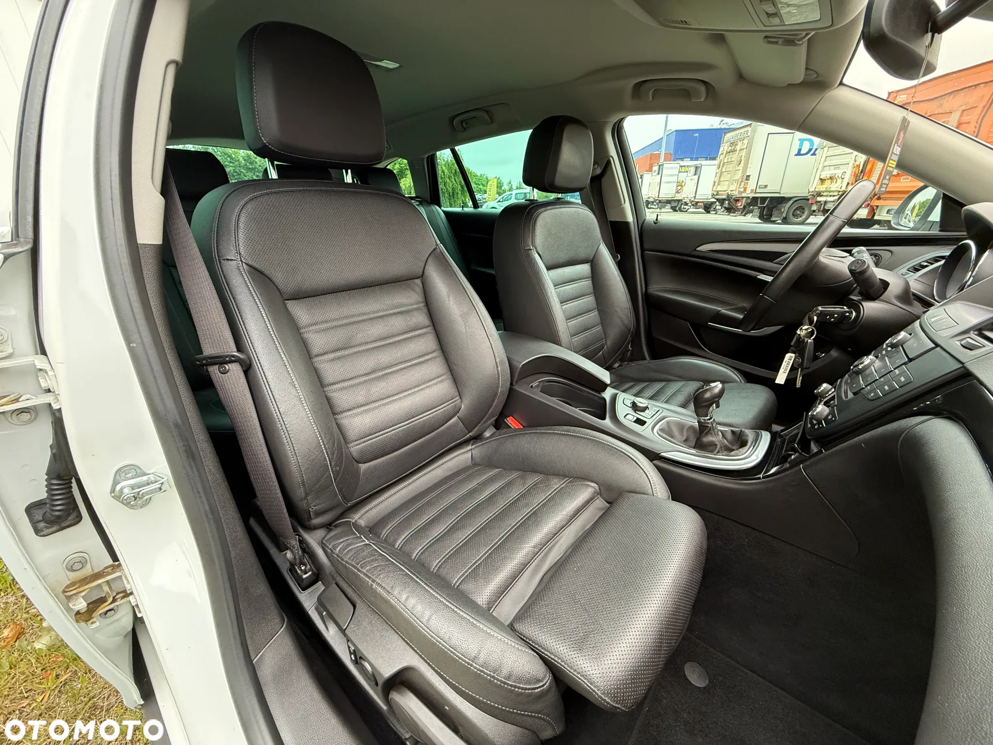Opel Insignia 2.0 CDTI ecoFLEX Business Cosmo - 33
