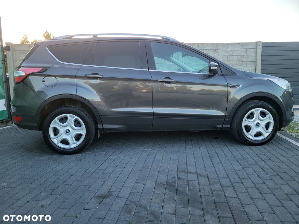 Ford Kuga 2.0 TDCi 4x4 Titanium - 4