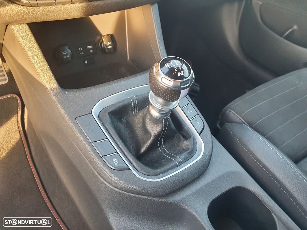 Hyundai i30 N 2.0 T-GDi Pack Performance - 9