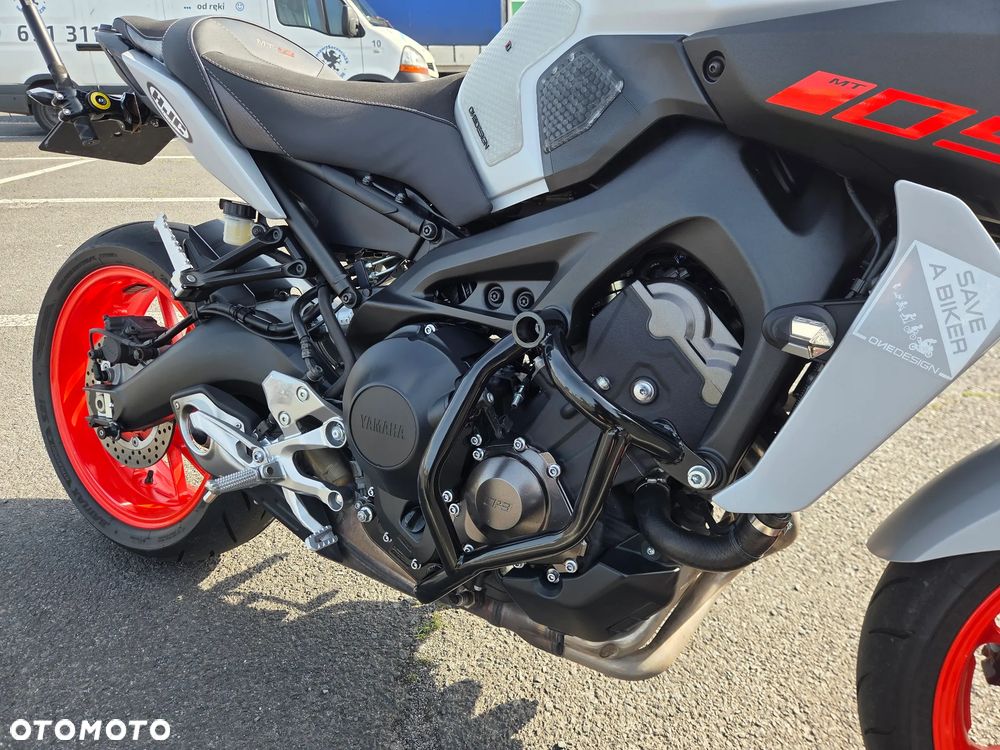 Yamaha MT - 5