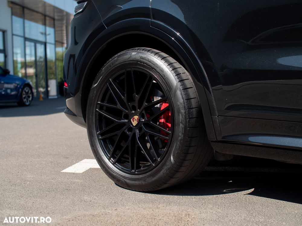 Porsche Cayenne - 34