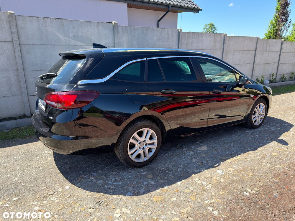 Opel Astra 1.6 CDTI Dynamic - 3