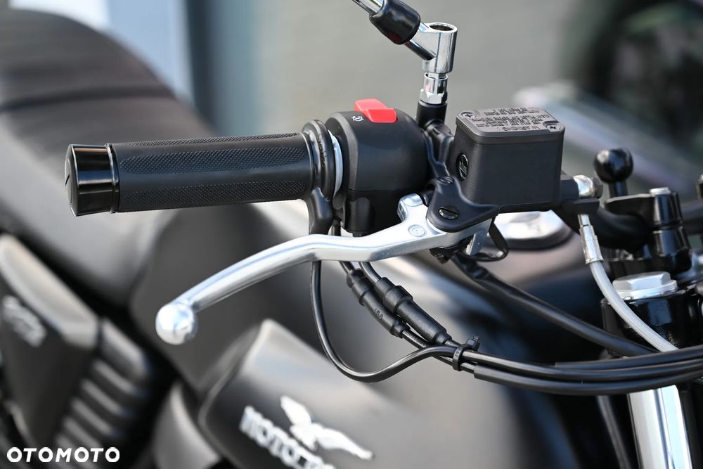 Moto Guzzi V7 - 26