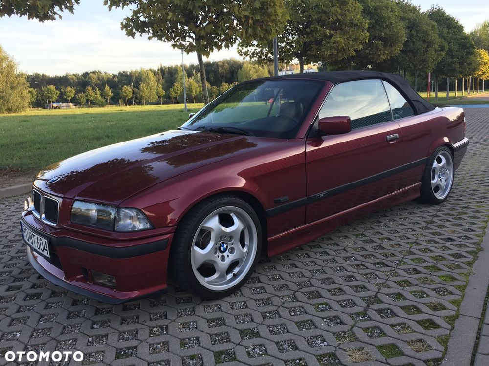 BMW Seria 3 318i Cabriolet - 19