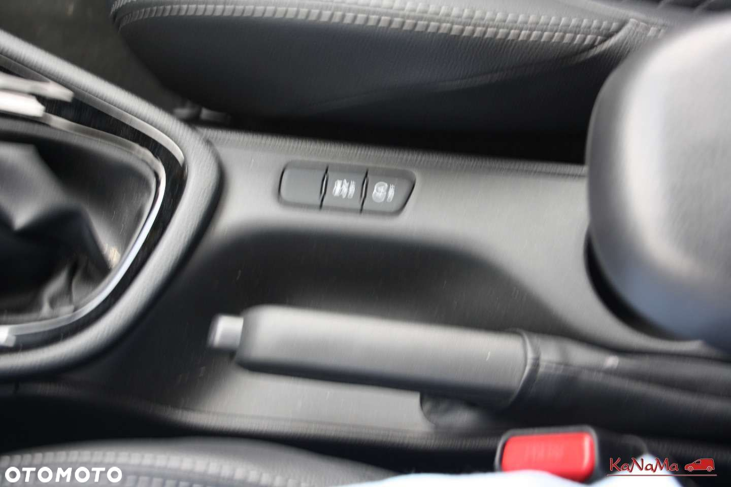 Toyota Yaris - 37