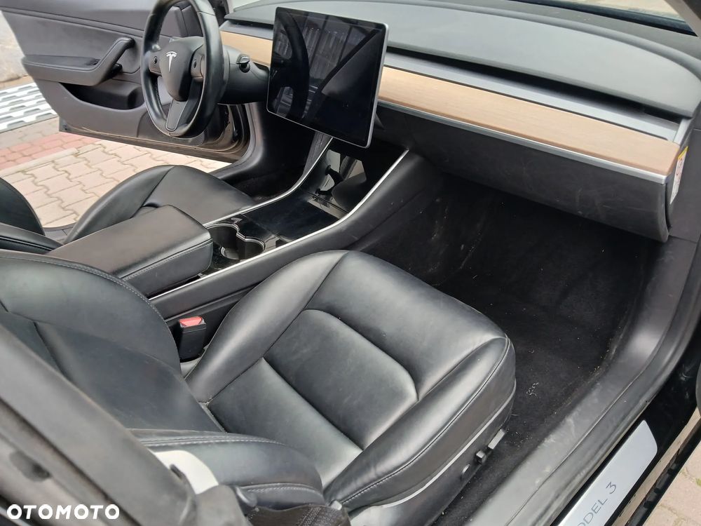 Tesla Model 3 Langstreckenbatterie Allradantrieb Dual Motor Performance - 13