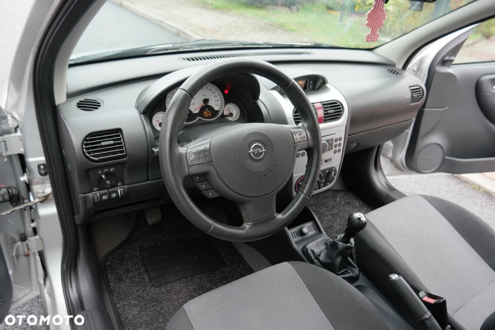 Opel Corsa 1.2 16V Silverline - 21