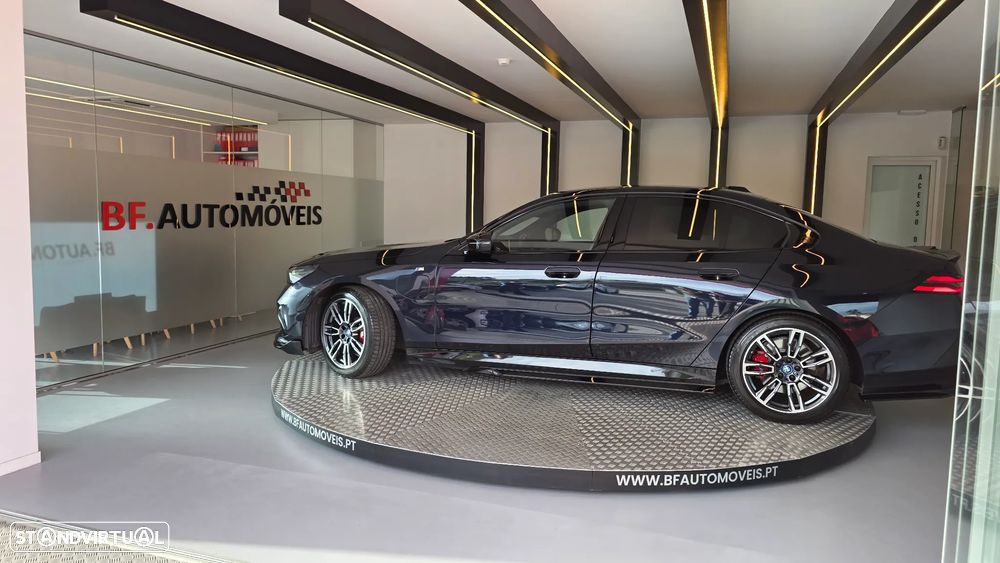 BMW 530 e Pack Desportivo M Pro - 15