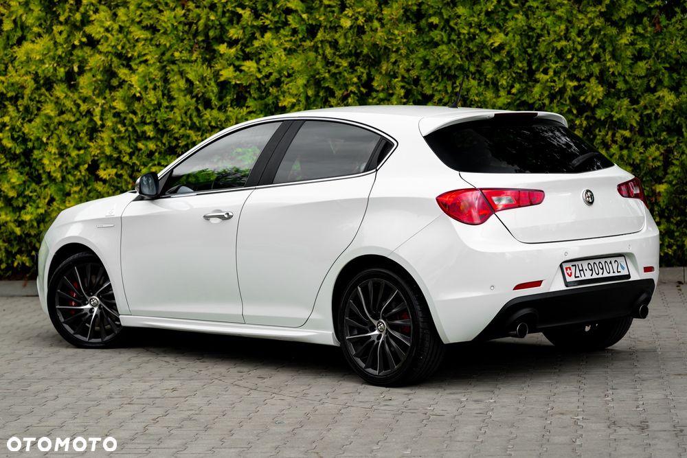 Alfa Romeo Giulietta - 11