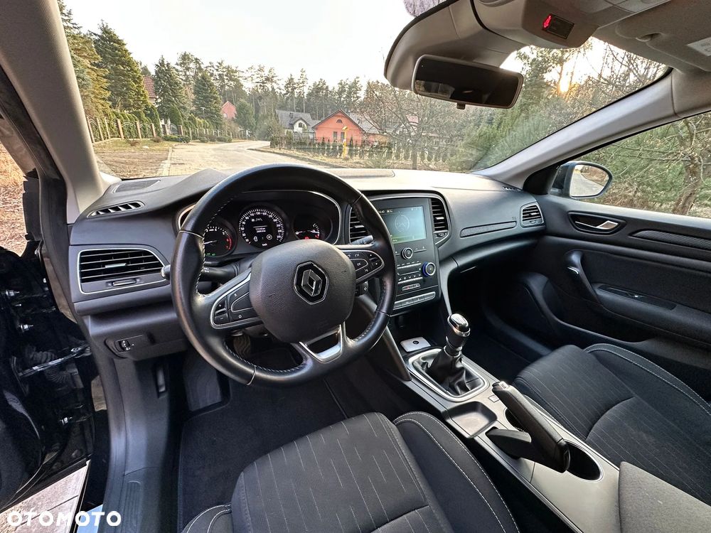 Renault Megane ENERGY TCe 100 LIMITED - 10