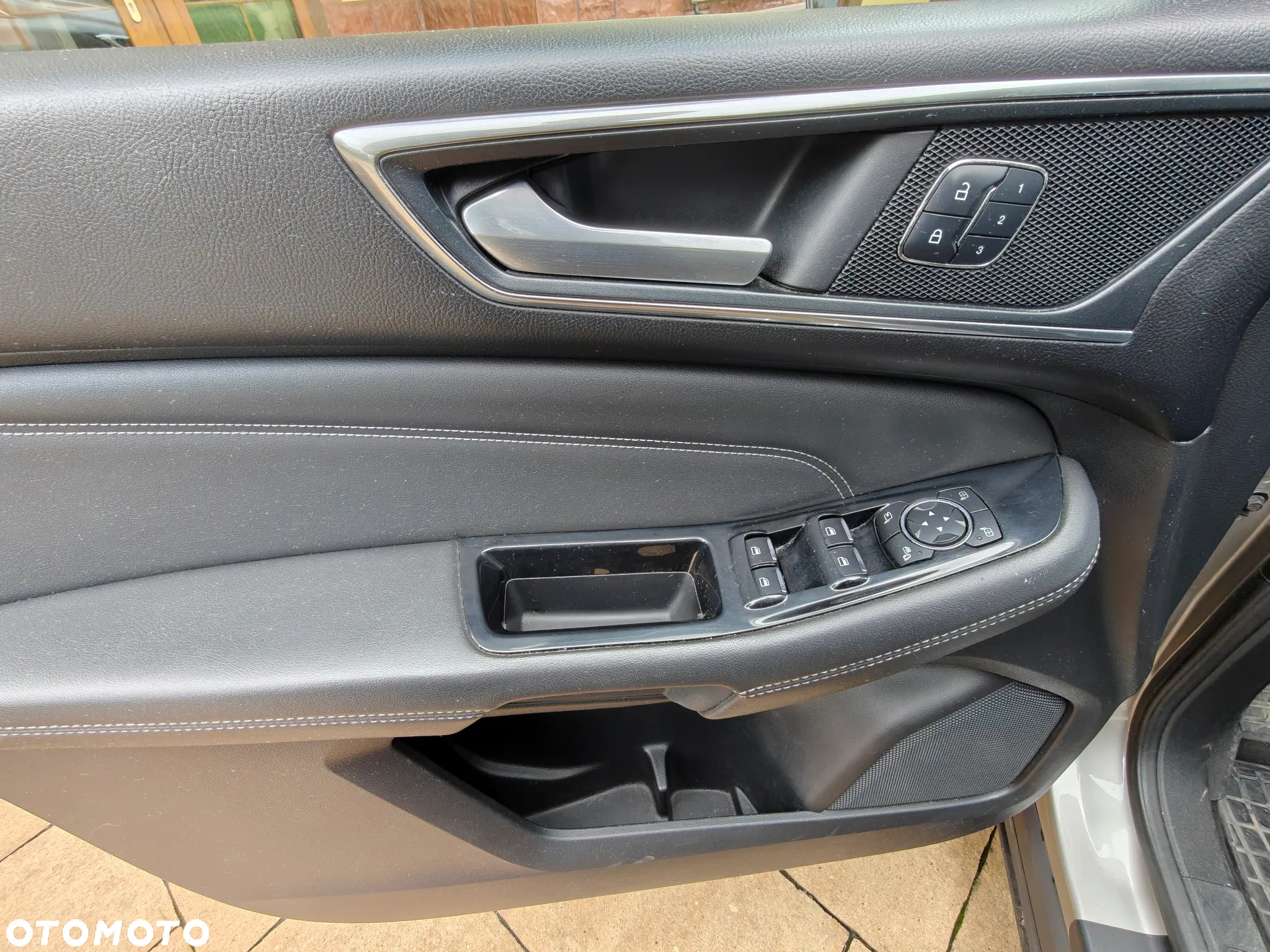Ford S-Max 2.0 TDCi Titanium PowerShift - 28